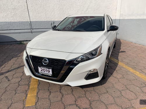 631043-MLM46521067773_062021 Nissan Altima 4 Puertas