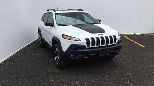635869-MLM46606097038_072021 Jeep Cherokee 5 Puertas
