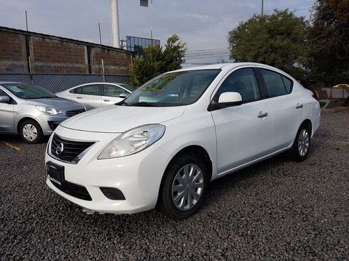 Nissan Versa 4 Puertas