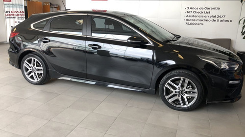 686675-MLM46664716309_072021 Kia Forte 5 Puertas