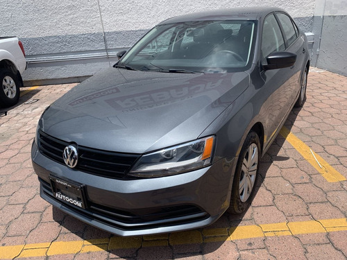 711946-MLM46604100427_072021 Volkswagen Jetta 4 Puertas