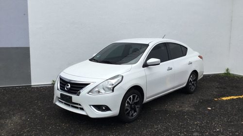 Nissan Versa 4 Puertas