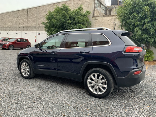 758030-MLM46668868214_072021 Jeep Cherokee 5 Puertas