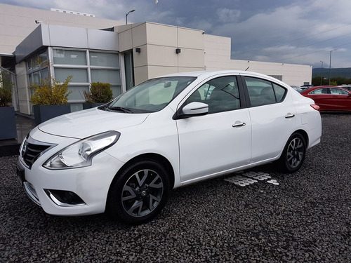 Nissan Versa 4 Puertas