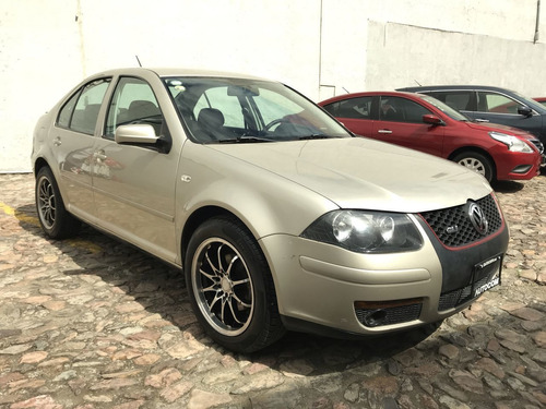 766732-MLM46649881759_072021 Volkswagen Jetta Clásico 4 Puertas