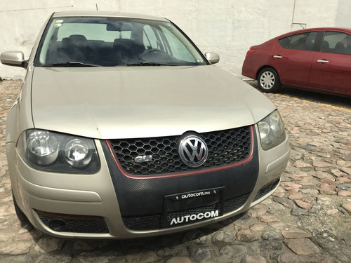 776139-MLM46649881767_072021 Volkswagen Jetta Clásico 4 Puertas
