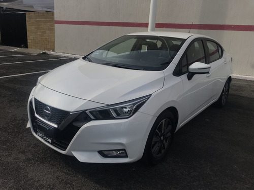 Nissan Versa 4 Puertas