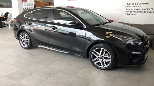 873655-MLM46664716306_072021 Kia Forte 5 Puertas