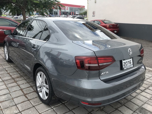 908879-MLM46638735368_072021 Volkswagen Jetta 4 Puertas