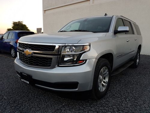 Chevrolet Suburban 5 Puertas