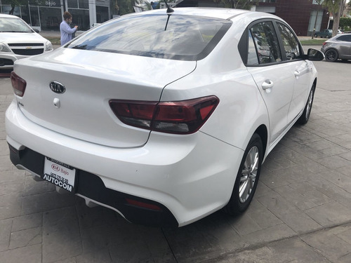 http://http2.mlstatic.com/D_961847-MLM46638729339_072021-O.jpg Kia Rio 4 Puertas