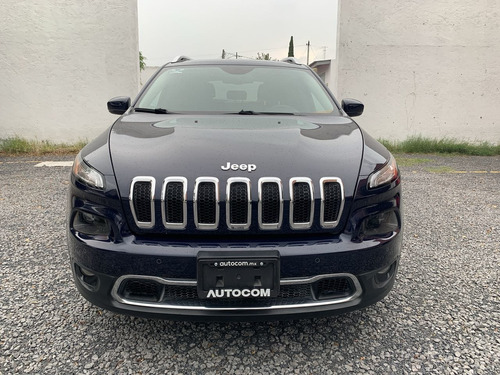 972533-MLM46668868227_072021 Jeep Cherokee 5 Puertas