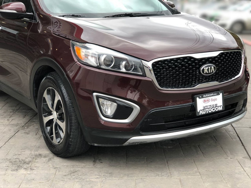693059-MLM47011798144_082021 Kia Sorento 5 Puertas
