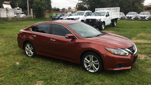 757234-MLM47016390300_082021 Nissan Altima 4 Puertas